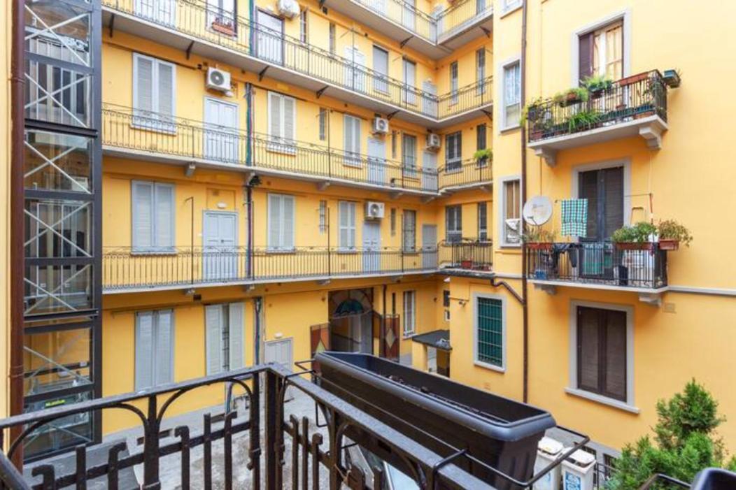 Isola And Zara Comfortable Apartment Milano Ngoại thất bức ảnh