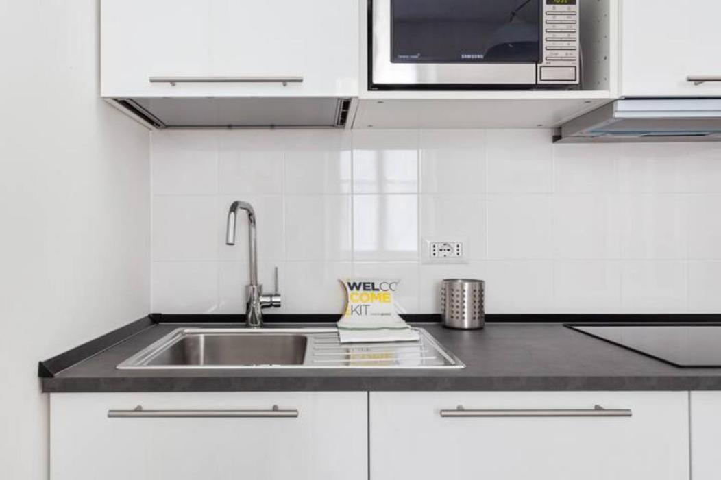 Isola And Zara Comfortable Apartment Milano Ngoại thất bức ảnh